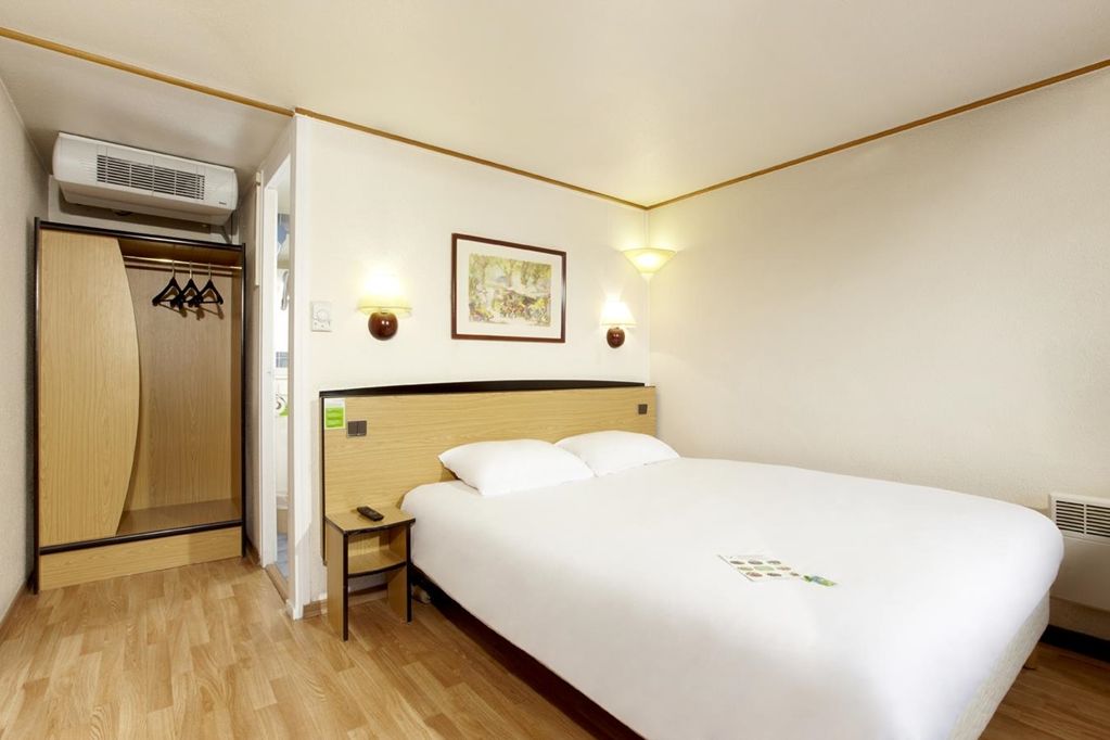 Campanile Amiens - Hotel 3*